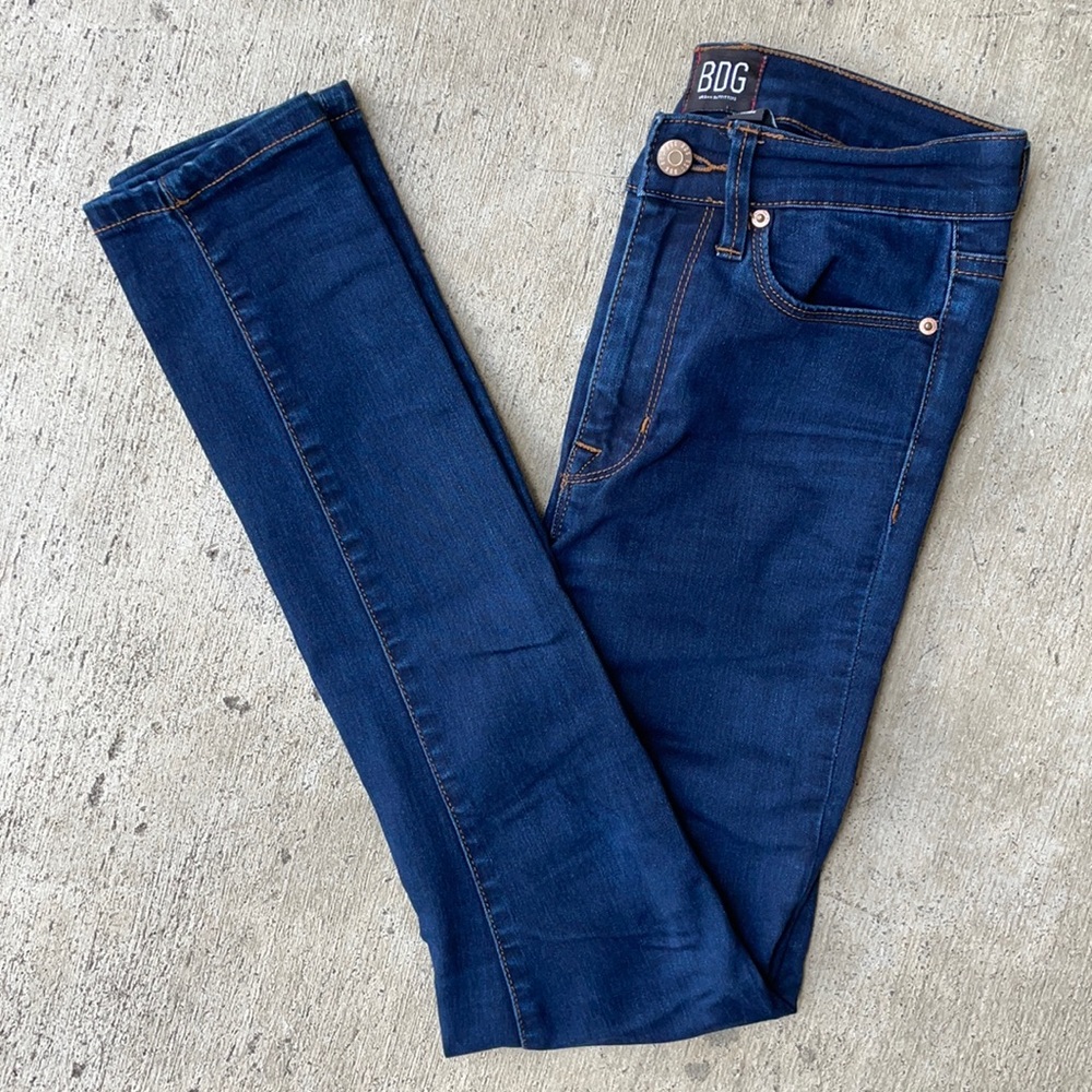 UO Dark Wash Twig High-Rise Skinny Jeans